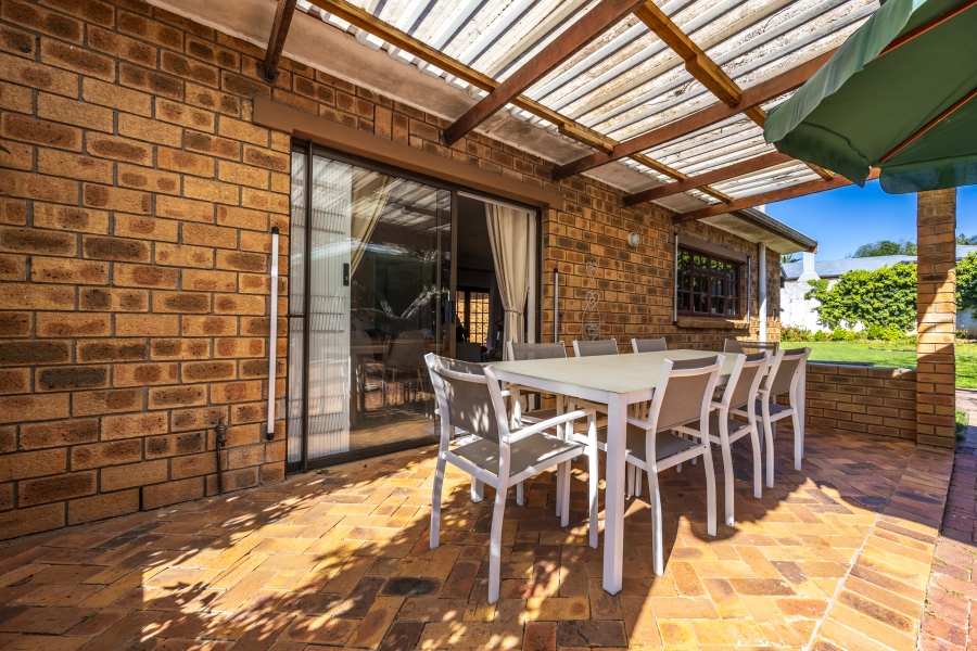 3 Bedroom Property for Sale in Aurora Western Cape